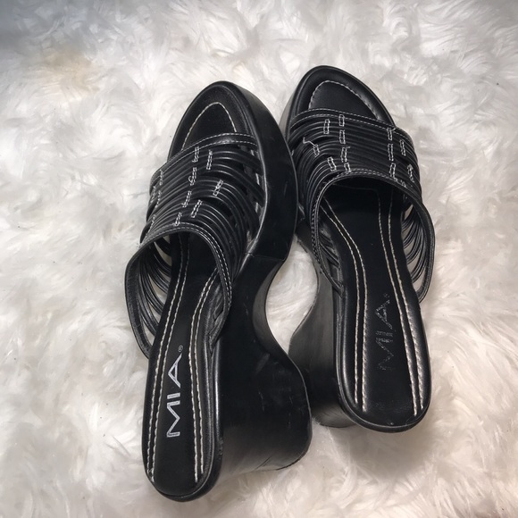 y2k platform sandals